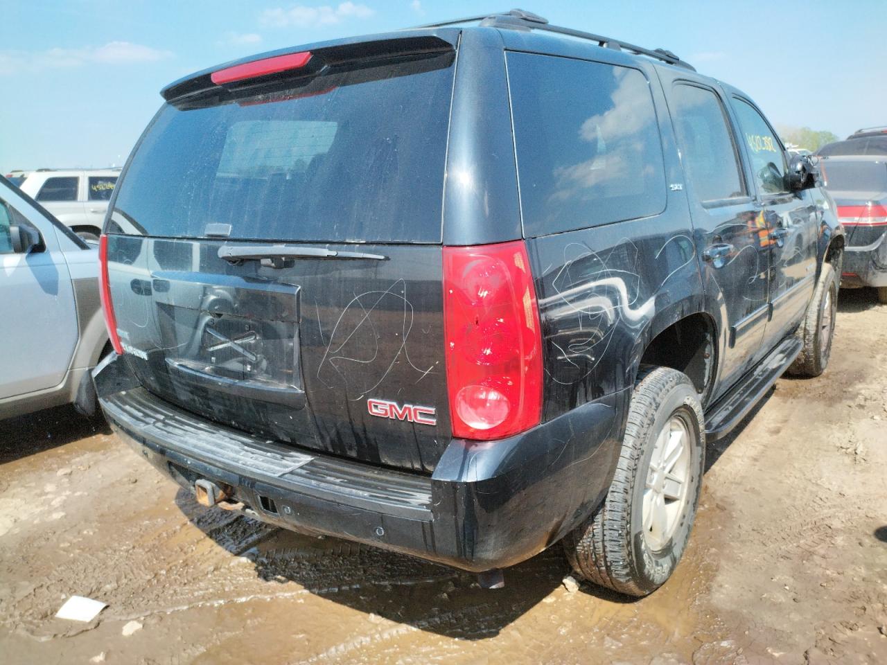 Photo 4 from auction – 2011 GMC YUKON SLT with VIN 1GKS2CE09BR363445