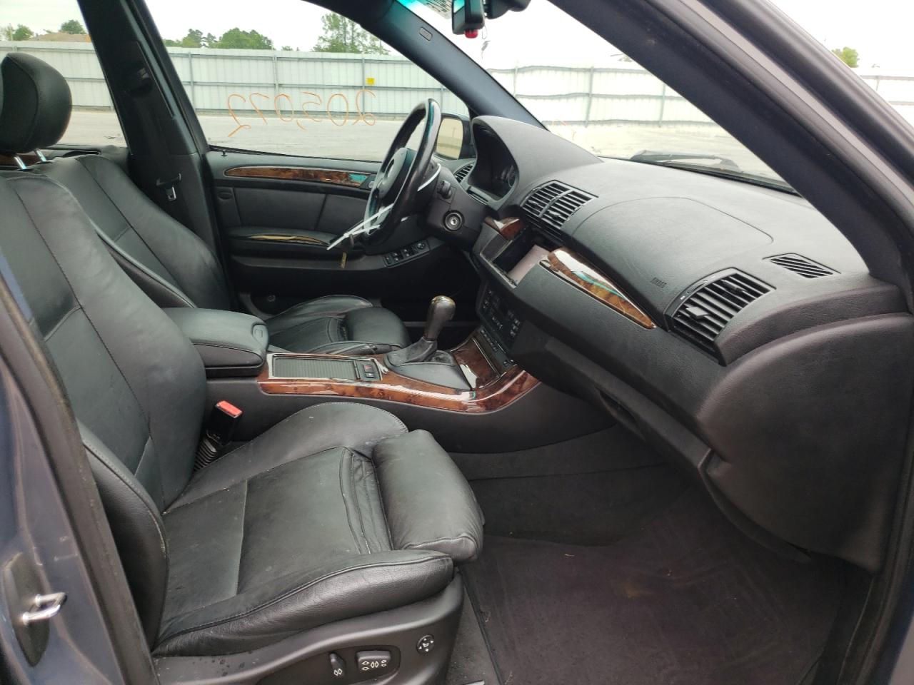 Photo 5 from auction – 2006 BMW X5 3.0I with VIN 5UXFA13566LY32632