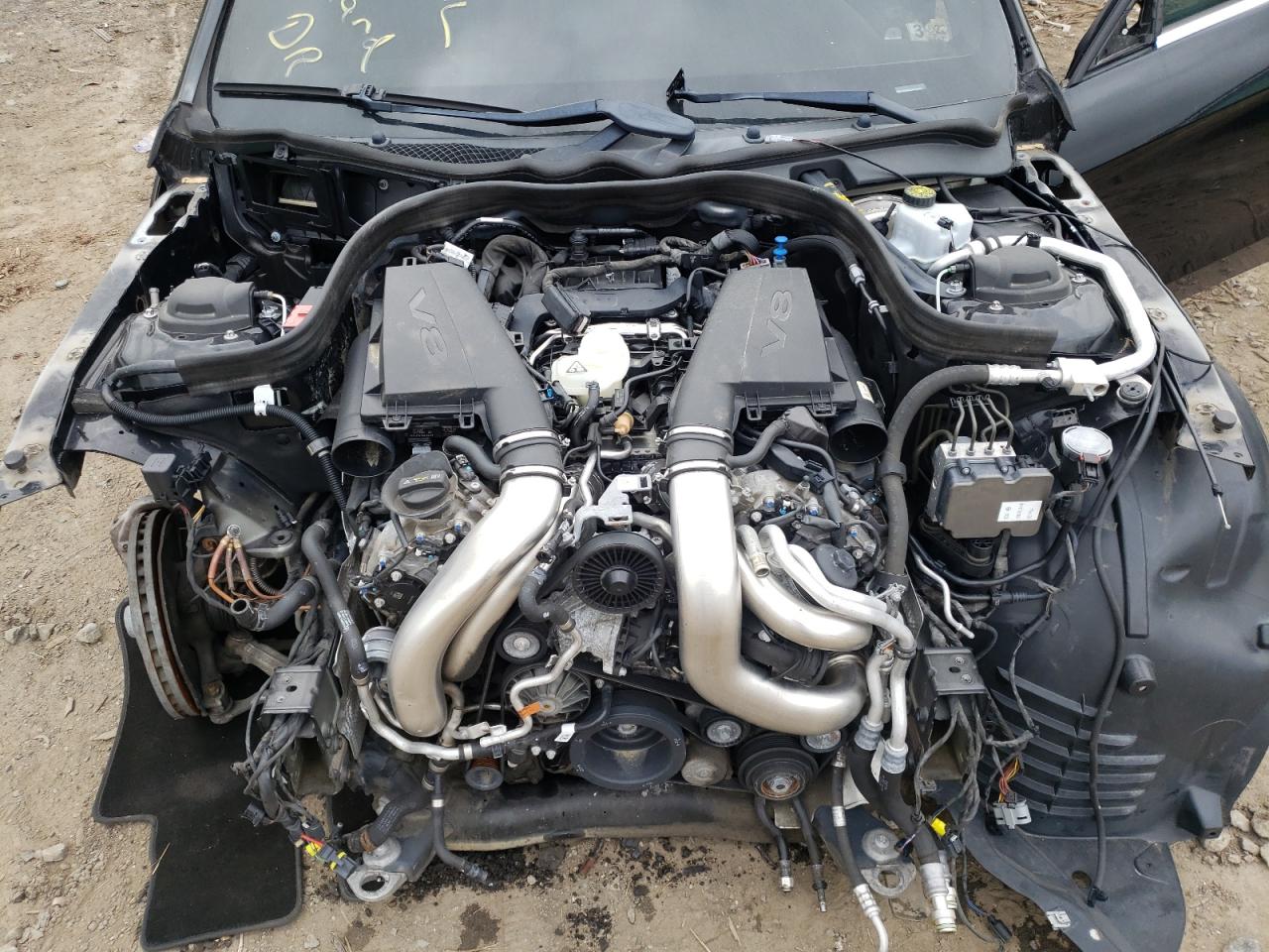 Photo 7 from auction – 2014 MERCEDES-BENZ E 550 4MAT with VIN WDDHF9BB4EA933475