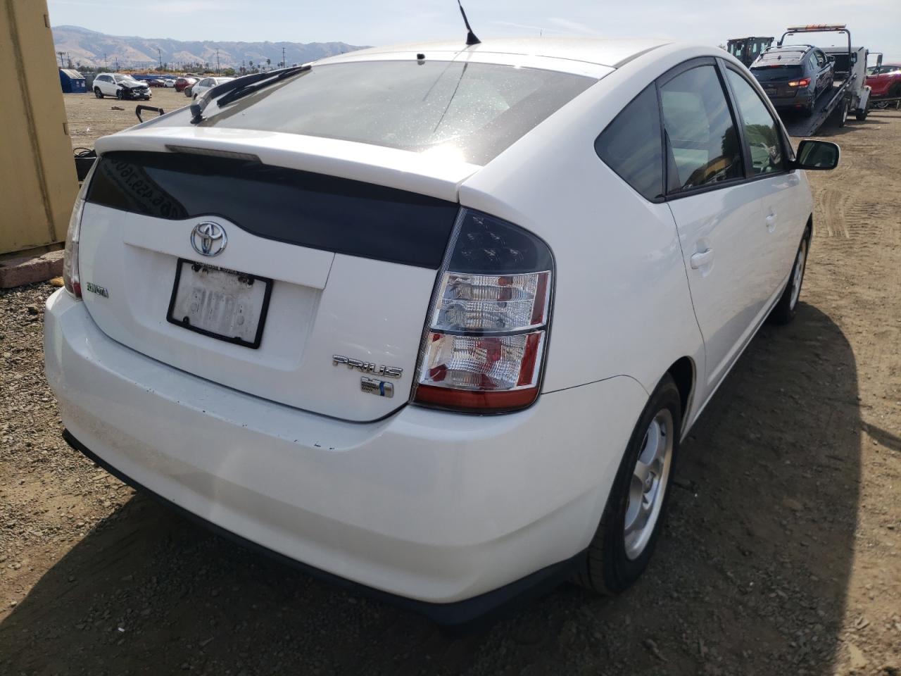 Photo 4 from auction – 2004 TOYOTA PRIUS with VIN JTDKB20U540042333