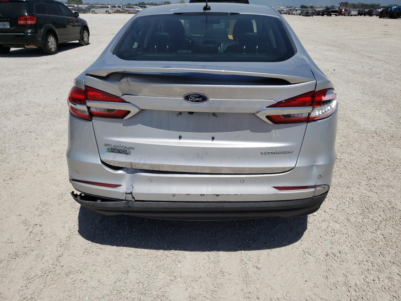 Photo 9 from auction – 2019 FORD FUSION TIT with VIN 3FA6P0SU9KR245393