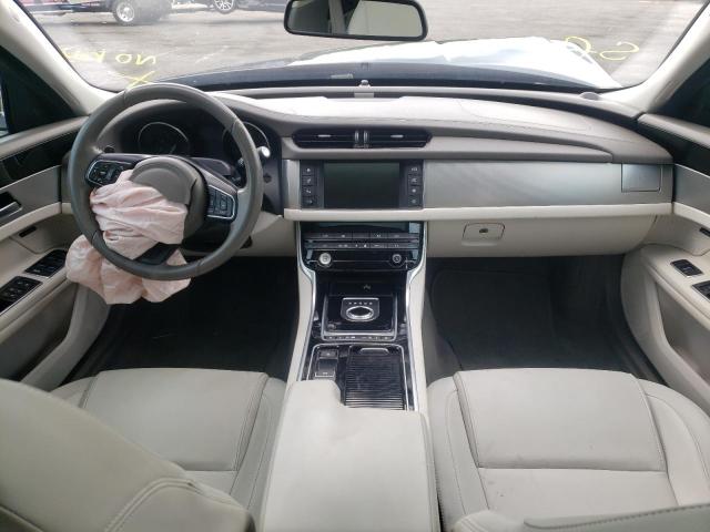 Photo 9 from auction – 2017 JAGUAR XF PREMIUM with VIN SAJBD4BV1HCY26770