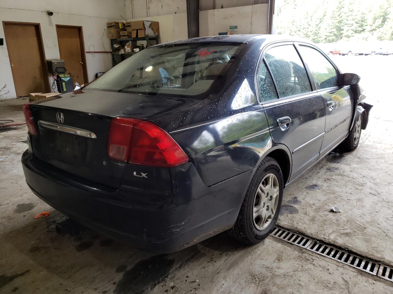 Photo 4 from auction – 2002 HONDA CIVIC LX with VIN JHMES16562S006495