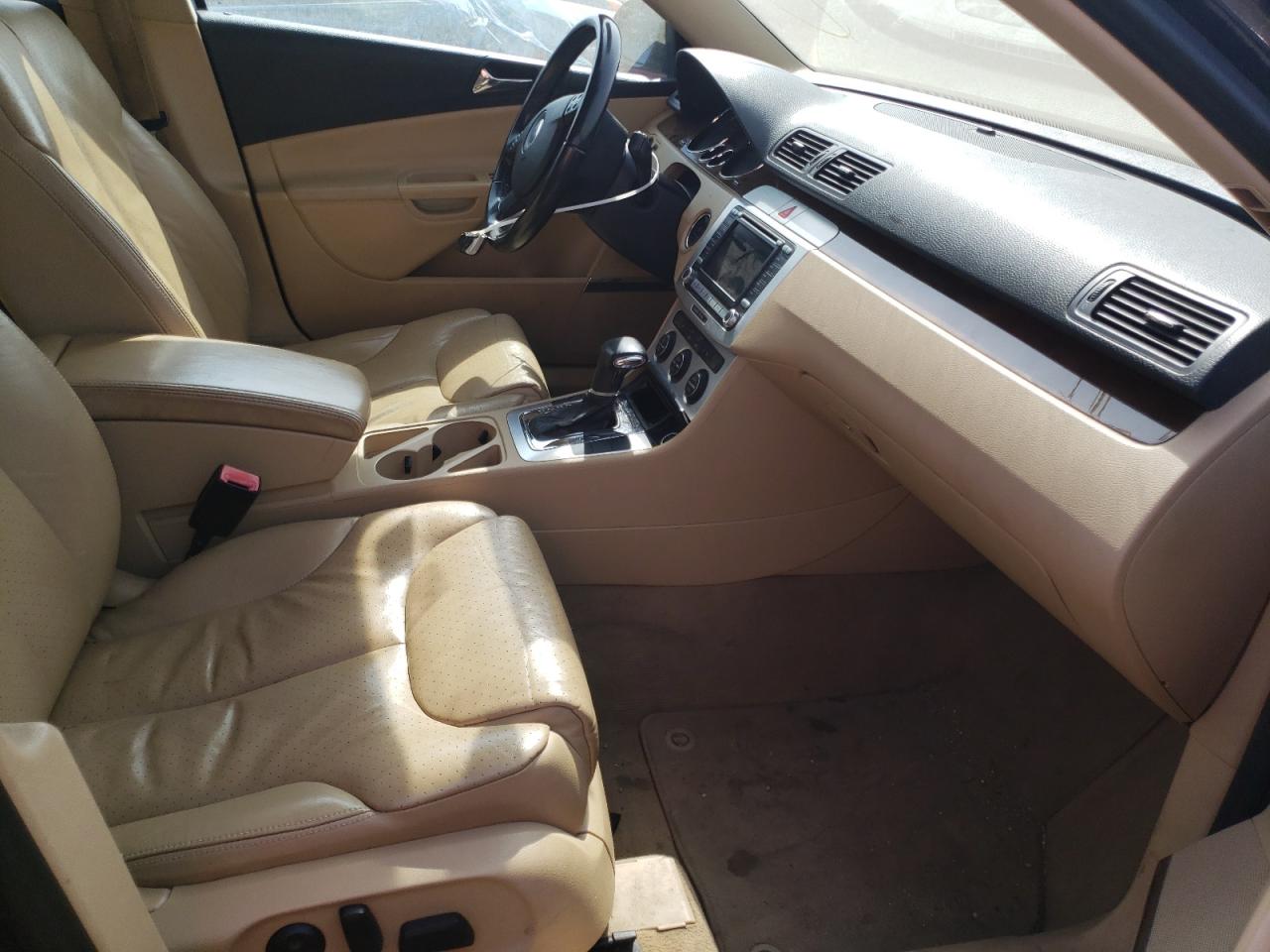 Photo 5 from auction – 2007 VOLKSWAGEN PASSAT 2.0 with VIN WVWTK93C67E049850