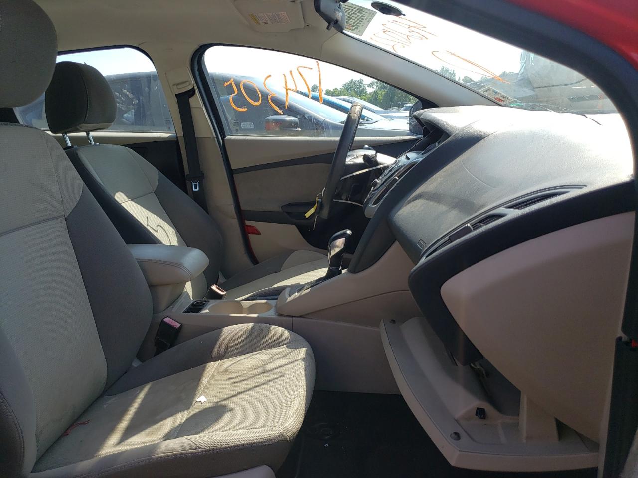 Photo 5 from auction – 2012 FORD FOCUS SE with VIN 1FAHP3F27CL462072