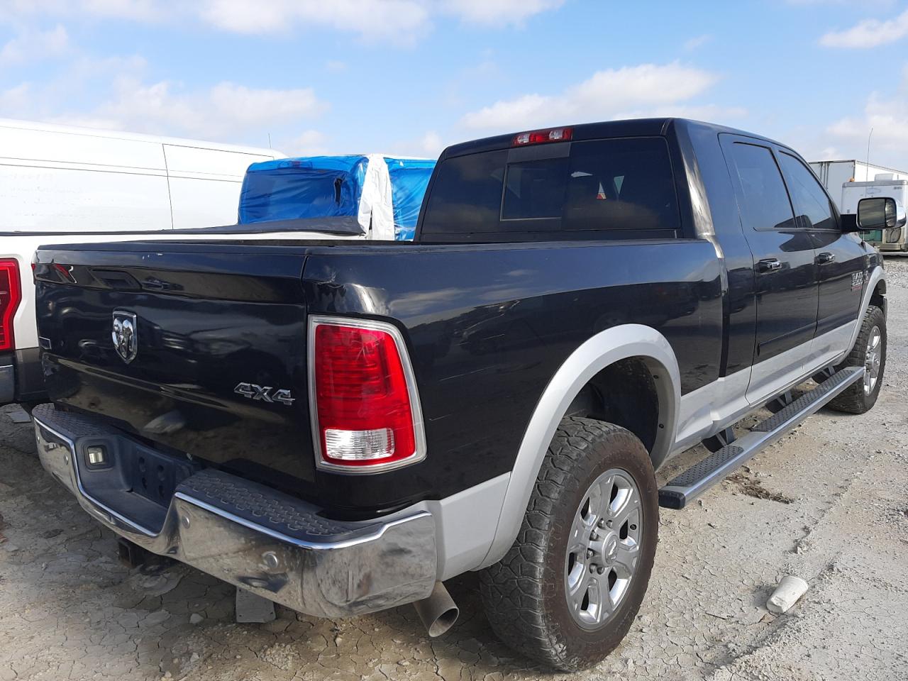 Photo 4 from auction – 2016 RAM 2500 LARAM with VIN 3C6UR5NL1GG141079