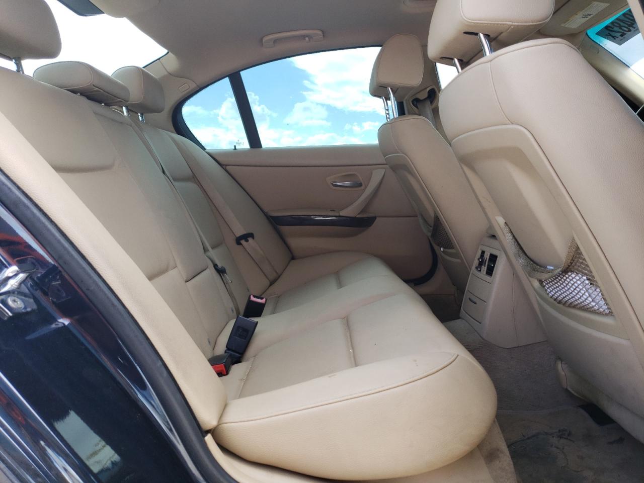 Photo 6 from auction – 2009 BMW 328 I with VIN WBAPH77539NL83320
