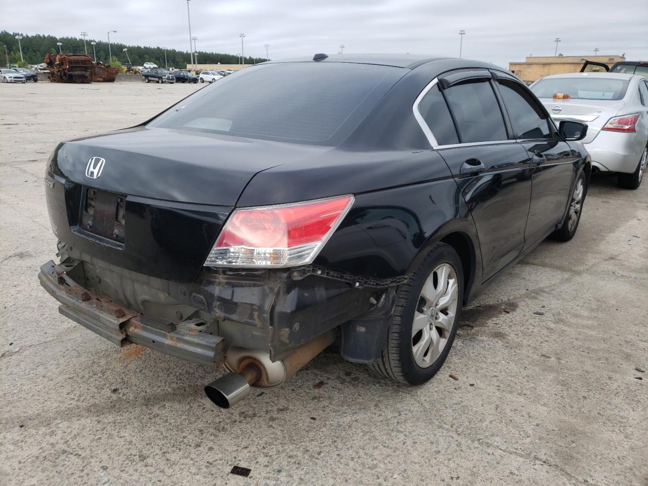 Photo 4 from auction – 2010 HONDA ACCORD EXL with VIN 1HGCP2F80AA170258