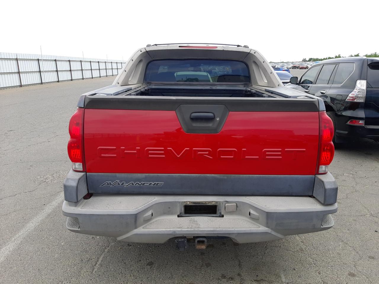 Photo 9 from auction – 2003 CHEVROLET AVALANCHE with VIN 3GNEK13T33G175698