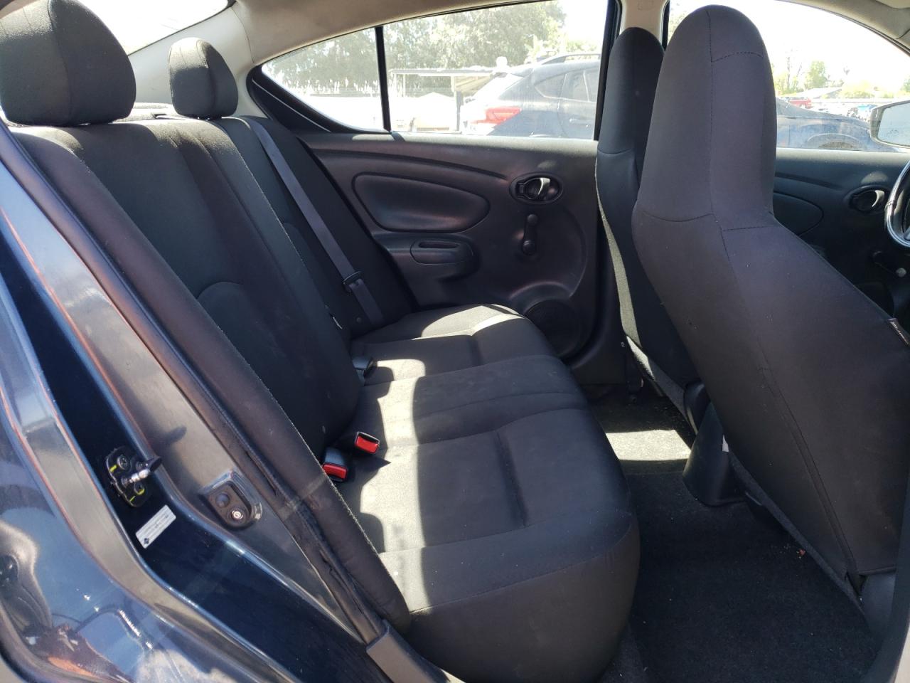 Photo 6 from auction – 2016 NISSAN VERSA S with VIN 3N1CN7AP0GL889644