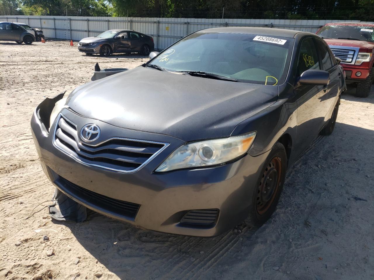 Photo 2 from auction – 2010 TOYOTA CAMRY BASE with VIN 4T1BF3EK6AU061913