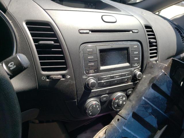 Photo 9 from auction – 2015 KIA FORTE LX with VIN KNAFK4A62F5404716