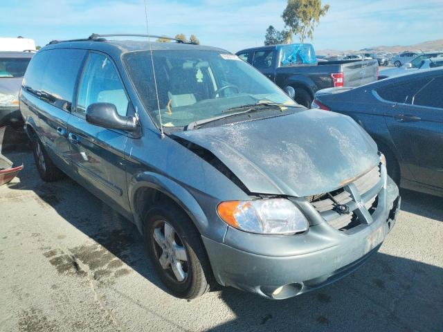 Photo 3 from auction – 2005 DODGE GRAND CARA with VIN 2D4GP44L15R513456