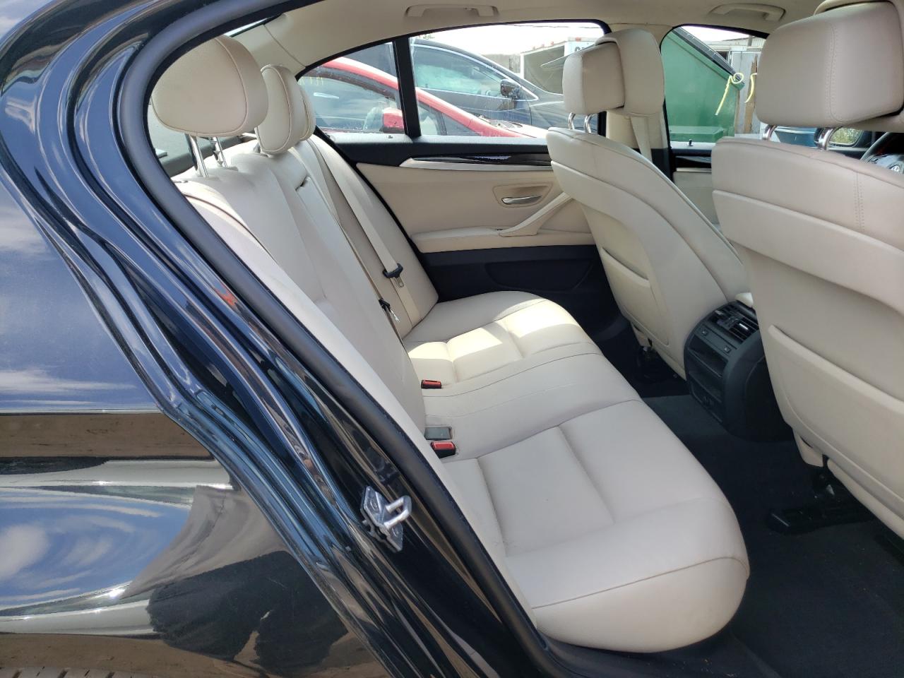 Photo 6 from auction – 2011 BMW 535 XI with VIN WBAFU7C59BC871248
