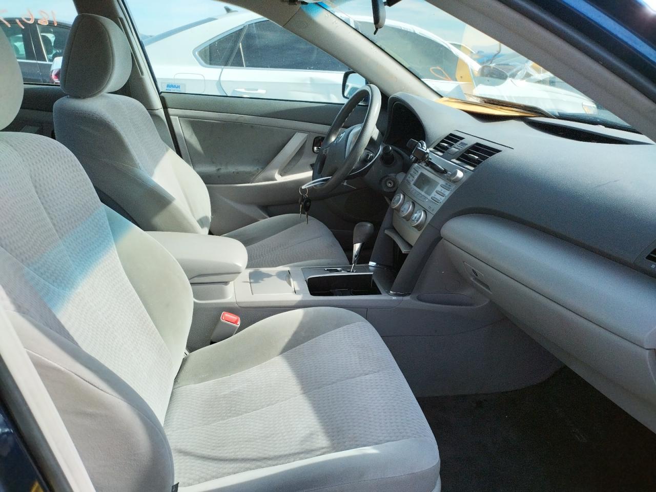 Zdjęcie 5 z aukcji – 2011 TOYOTA CAMRY BASE z VIN 4T1BF3EK9BU596834