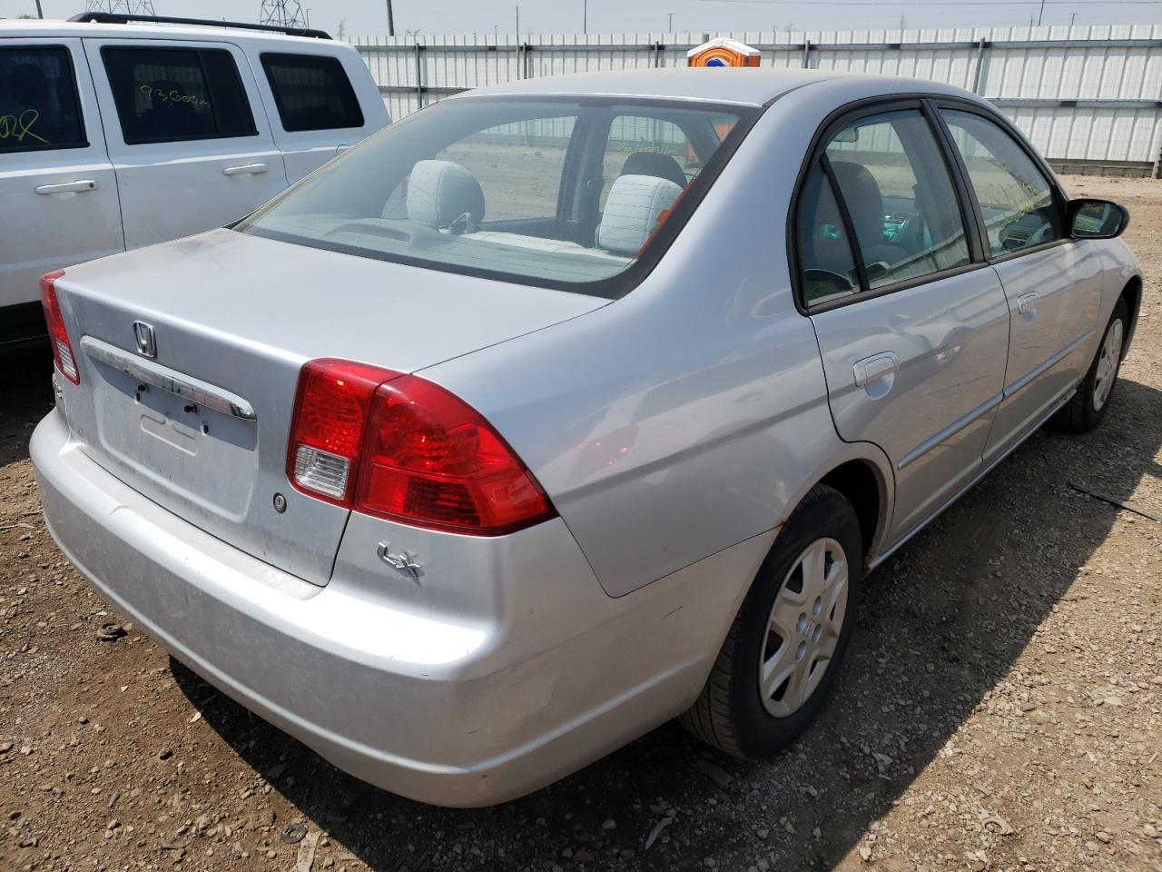 Photo 4 from auction – 2003 HONDA CIVIC LX with VIN 2HGES16573H551195