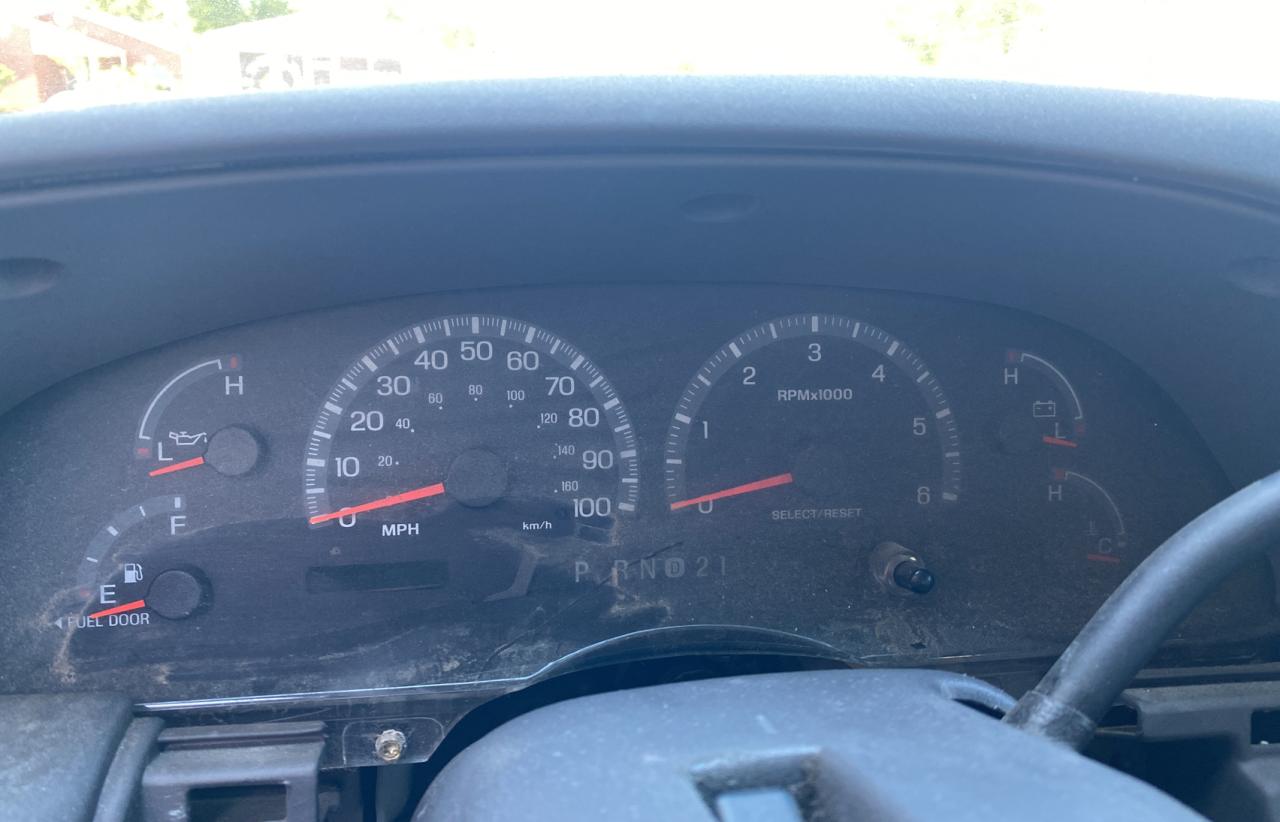 Photo 8 from auction – 2002 FORD F150 with VIN 1FTRX17WX2NA71716