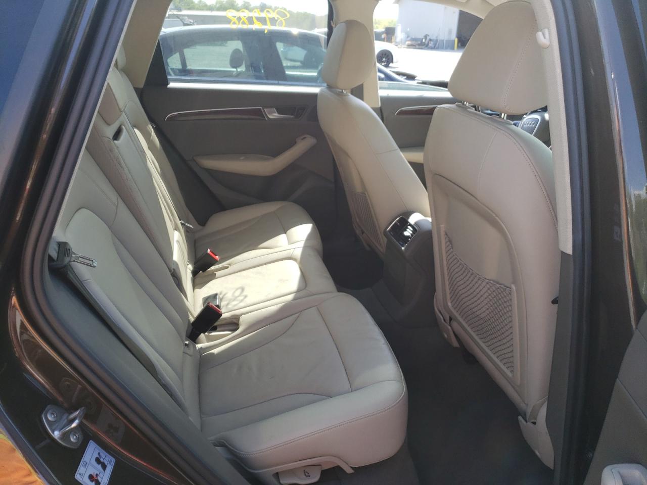 Photo 6 from auction – 2011 AUDI Q5 PREMIUM with VIN WA1LFAFPXBA102158