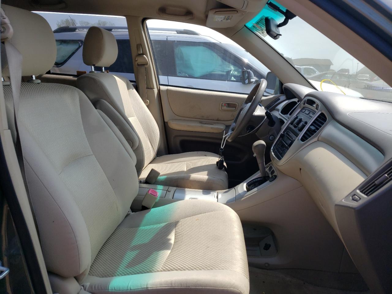 صورة رقم 5 من المزاد - 2005 TOYOTA HIGHLANDER مع VIN JTEGD21A150129485