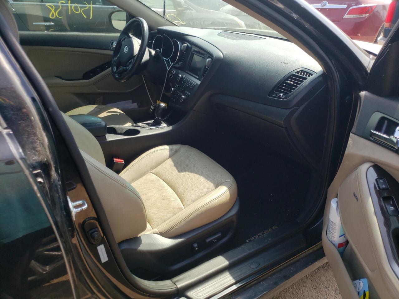 Photo 5 from auction – 2012 KIA OPTIMA EX with VIN 5XXGN4A65CG016711