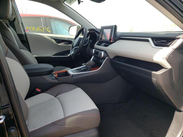 Photo 5 from auction – 2022 TOYOTA RAV 4 with VIN 2T3J1RFV2NW258080