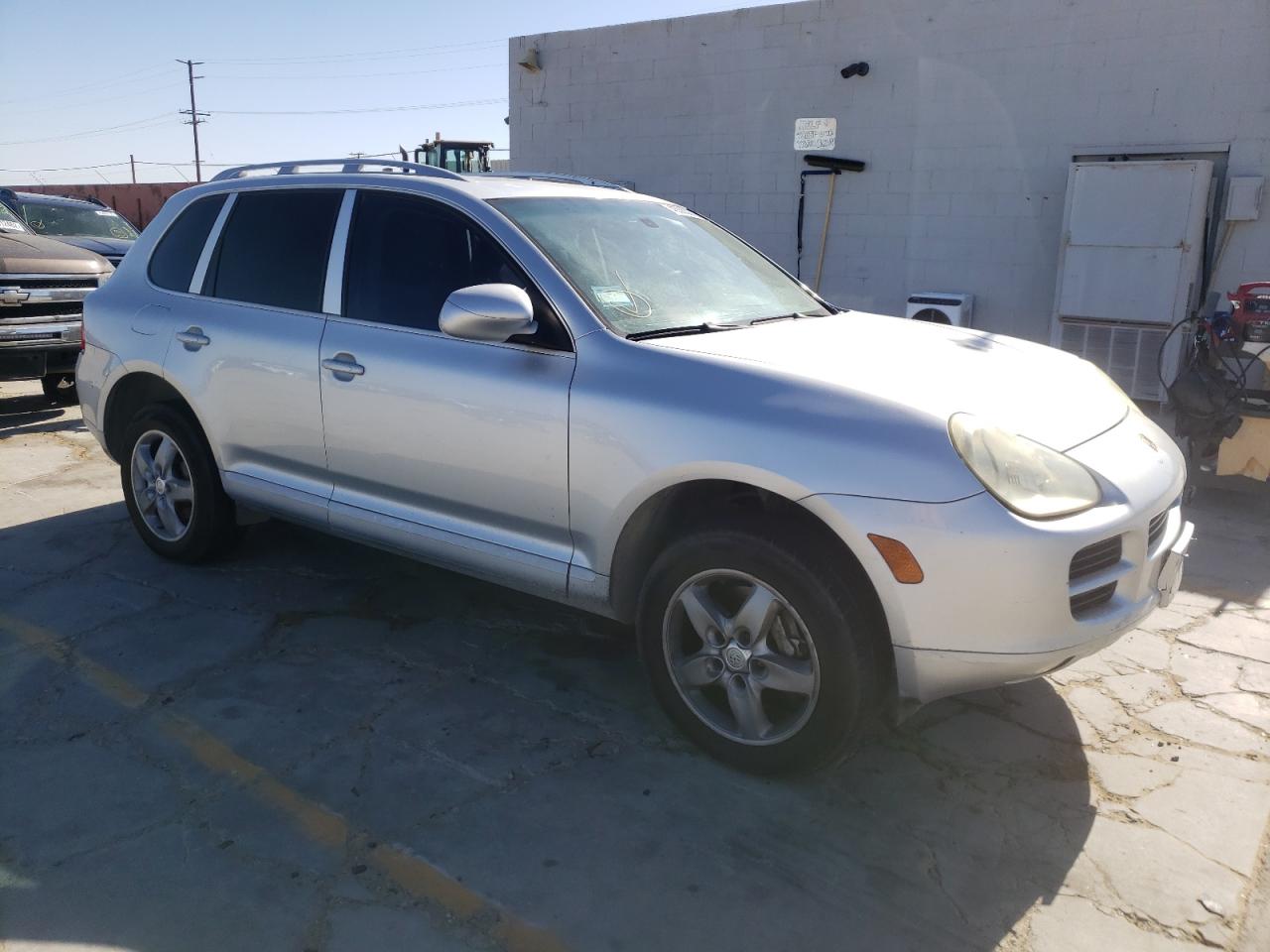 PORSCHE CAYENNE S 2005 with VIN WP1AB29P95LA63614 - Photo from auction