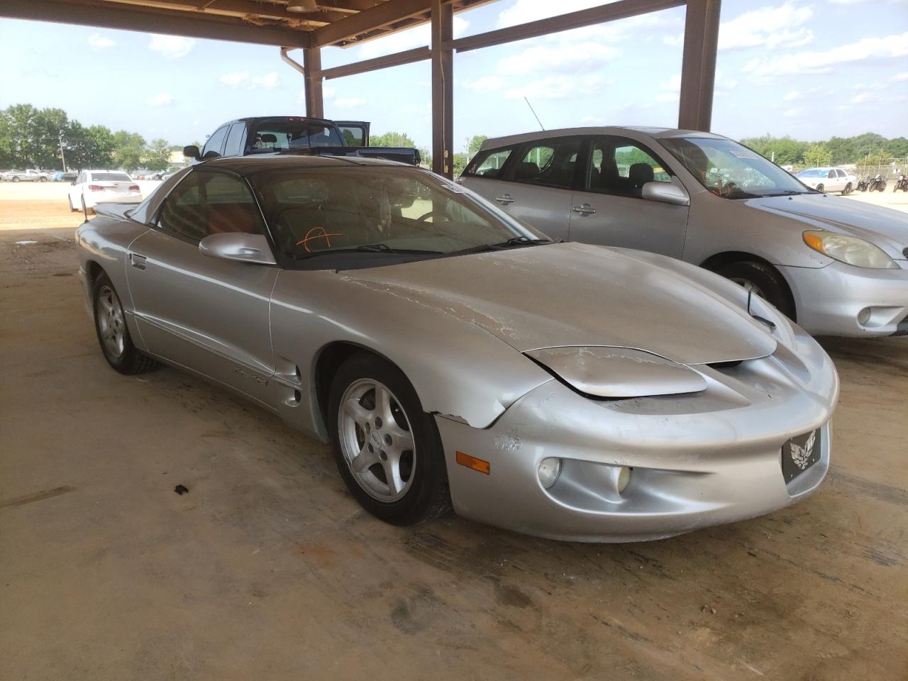 PONTIAC FIREBIRD 1998 with VIN 2G2FS22K8W2202501 - Photo from auction
