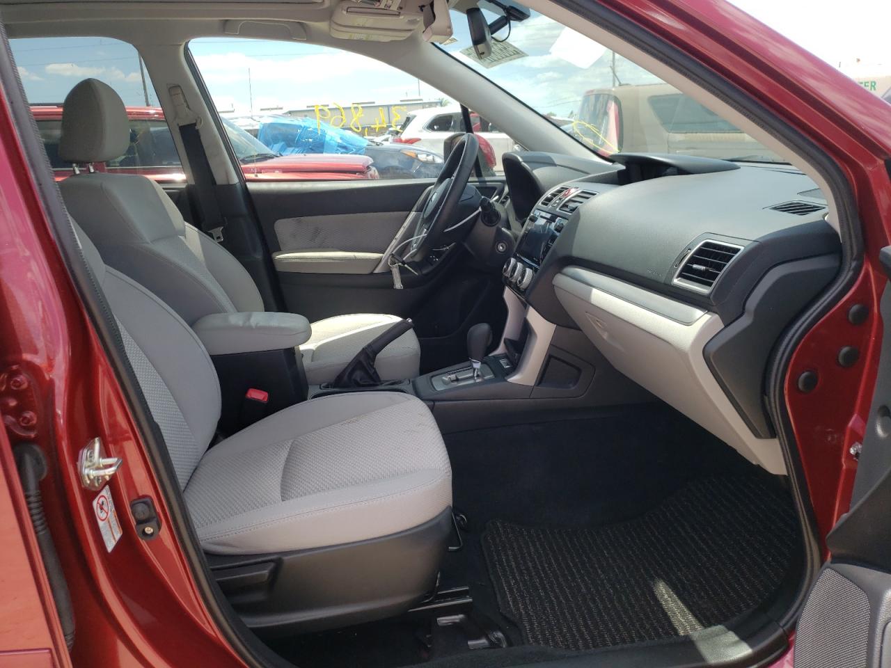 Photo 5 from auction – 2018 SUBARU FORESTER 2 with VIN JF2SJAEC6JH617504