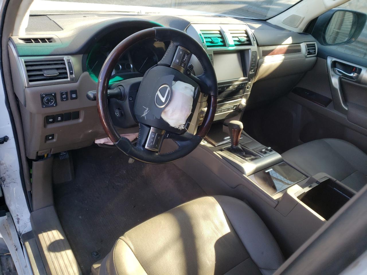 Photo 9 from auction – 2017 LEXUS GX 460 with VIN JTJBM7FX9H5155605