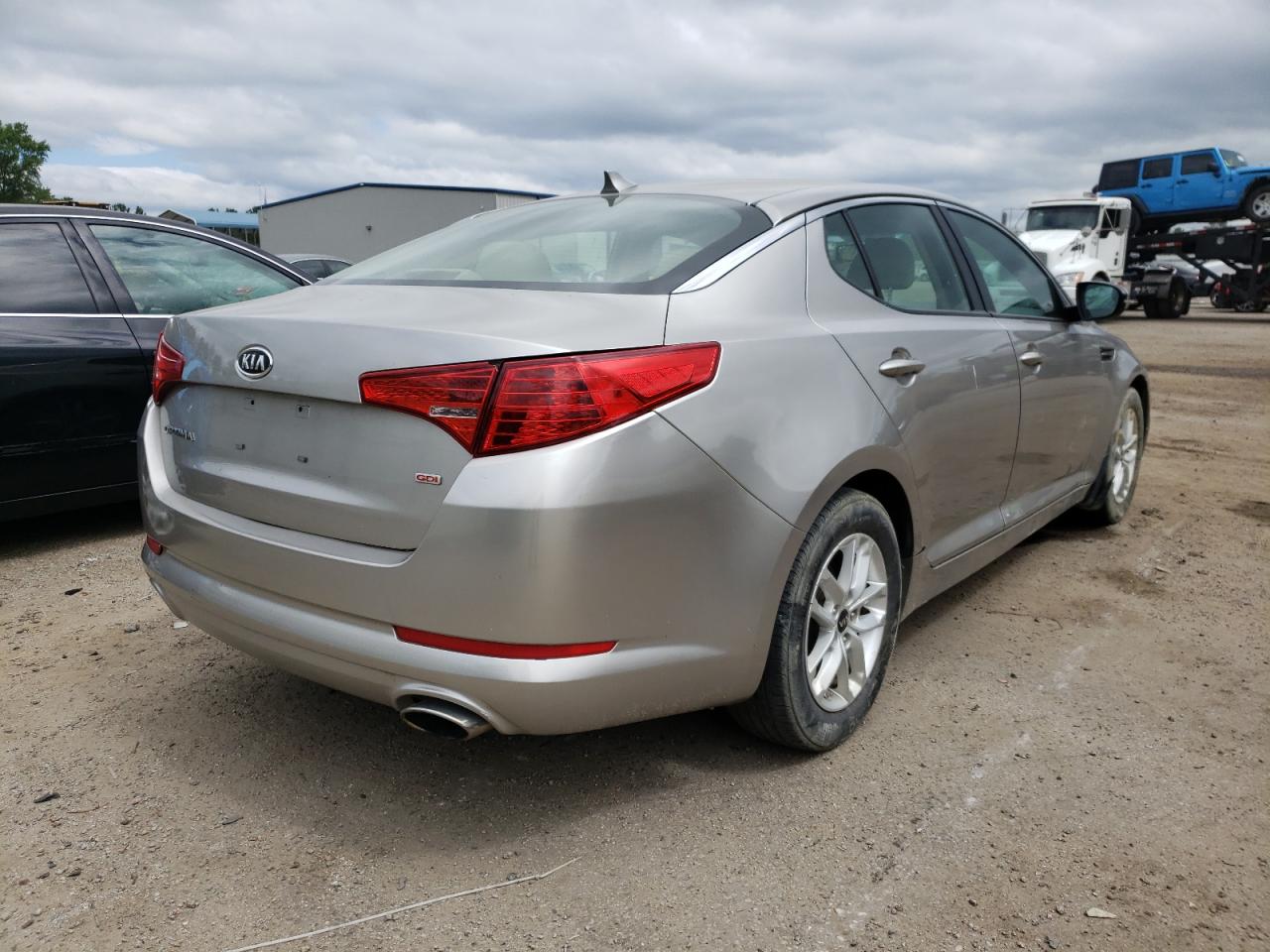 Photo 4 from auction – 2011 KIA OPTIMA LX with VIN KNAGM4A7XB5053670