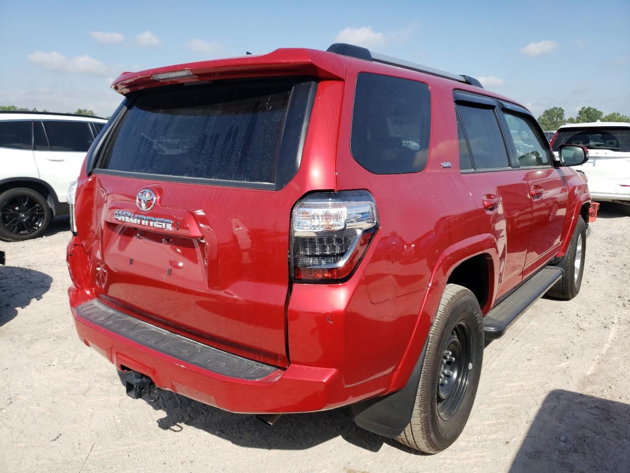 Photo 4 from auction – 2020 TOYOTA 4RUNNER SR with VIN JTEBU5JRXL5796993