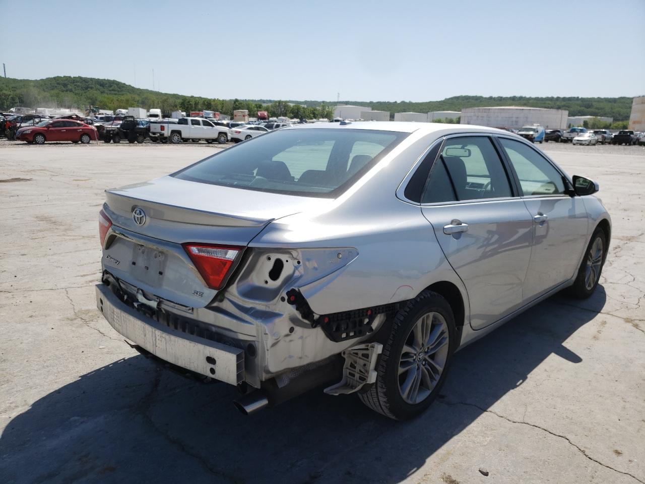 Photo 4 from auction – 2017 TOYOTA CAMRY LE with VIN 4T1BF1FK0HU452682