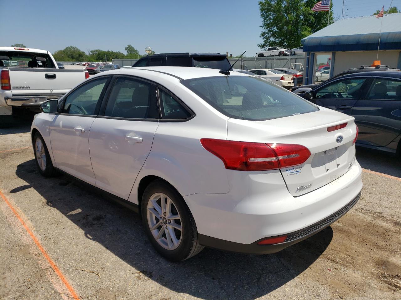 Photo 3 from auction – 2016 FORD FOCUS SE with VIN 1FADP3F29GL293564