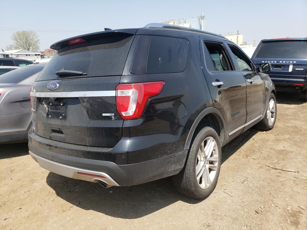 Photo 4 from auction – 2016 FORD EXPLORER L with VIN 1FM5K8F82GGA95962