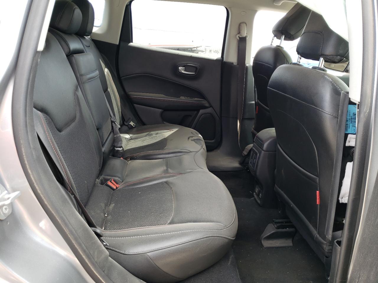 Photo 6 from auction – 2019 JEEP COMPASS TR with VIN 3C4NJDDB1KT739535