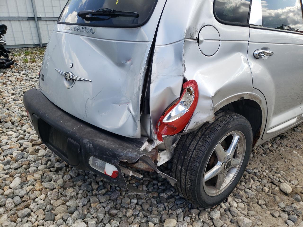Photo 9 from auction – 2002 CHRYSLER PT CRUISER with VIN 3C8FY68B22T271187