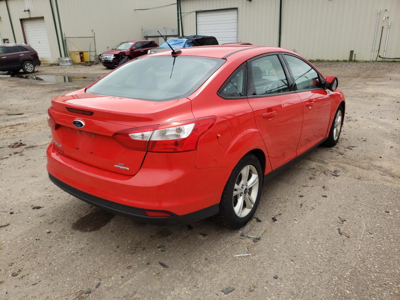 Photo 4 from auction – 2014 FORD FOCUS SE with VIN 1FADP3F27EL211568