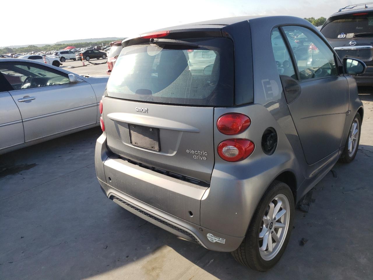 Photo 4 from auction – 2016 SMART FORTWO with VIN WMEEJ9AA1GK842974
