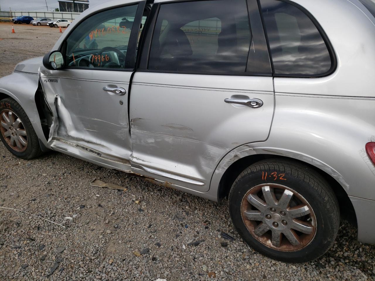 Photo 10 from auction – 2008 CHRYSLER PT CRUISER with VIN 3A8FY48B88T214953
