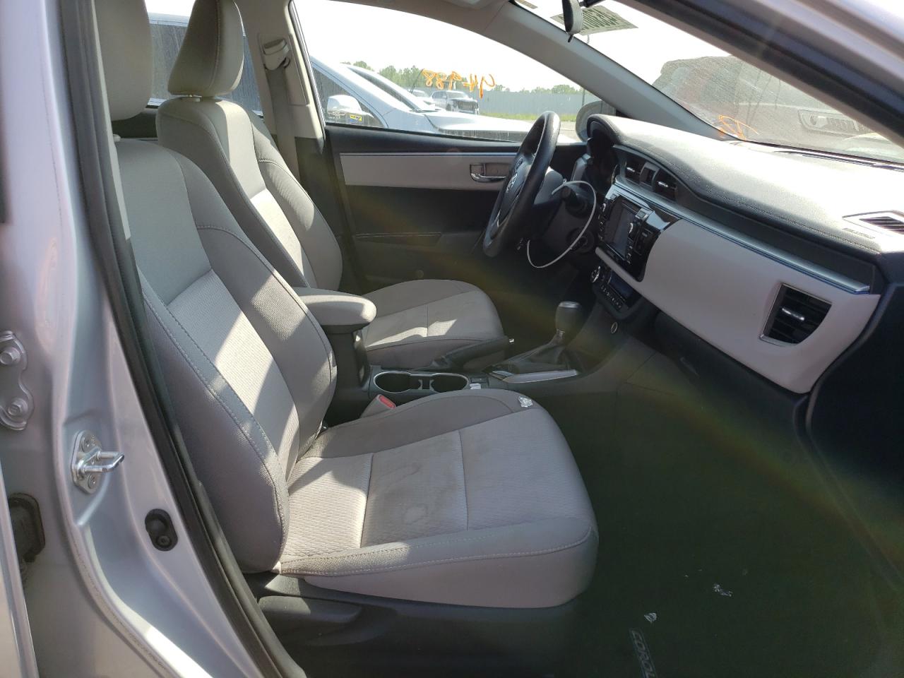 Photo 5 from auction – 2014 TOYOTA COROLLA L with VIN 2T1BURHE2EC148598