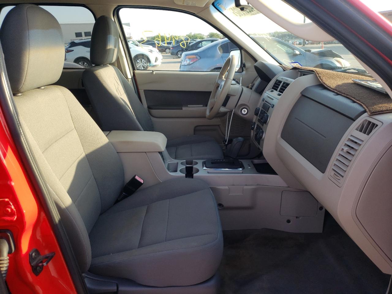 Photo 5 from auction – 2009 FORD ESCAPE XLT with VIN 1FMCU03G19KA08888