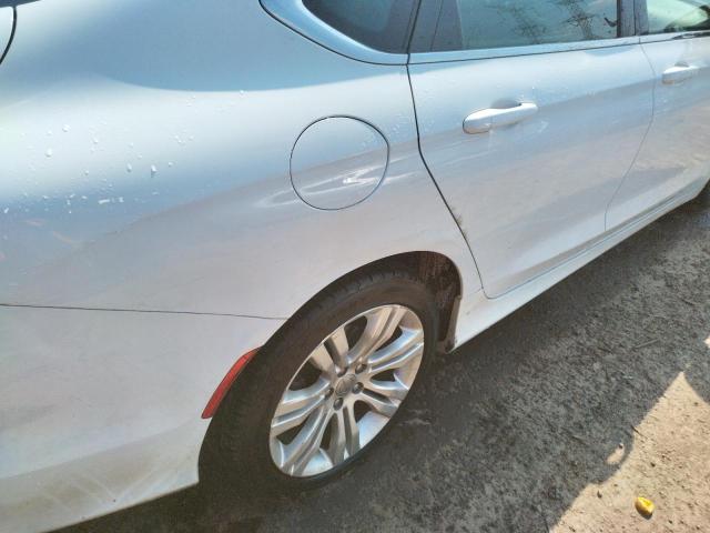 Photo 9 from auction – 2015 CHRYSLER 200 LIMITE with VIN 1C3CCCAB1FN546845