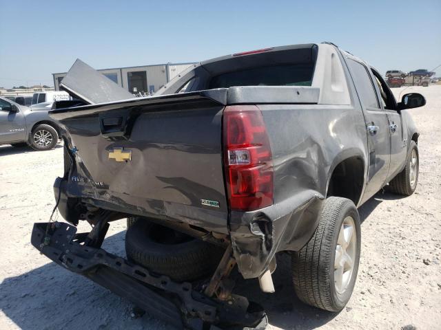 Photo 4 from auction – 2011 CHEVROLET AVALANCHE with VIN 3GNMCEE00BG255543