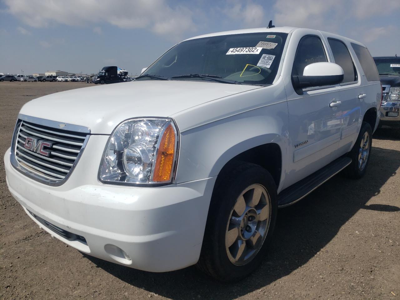 Photo 2 from auction – 2011 GMC YUKON SLT with VIN 1GKS2CE05BR182438
