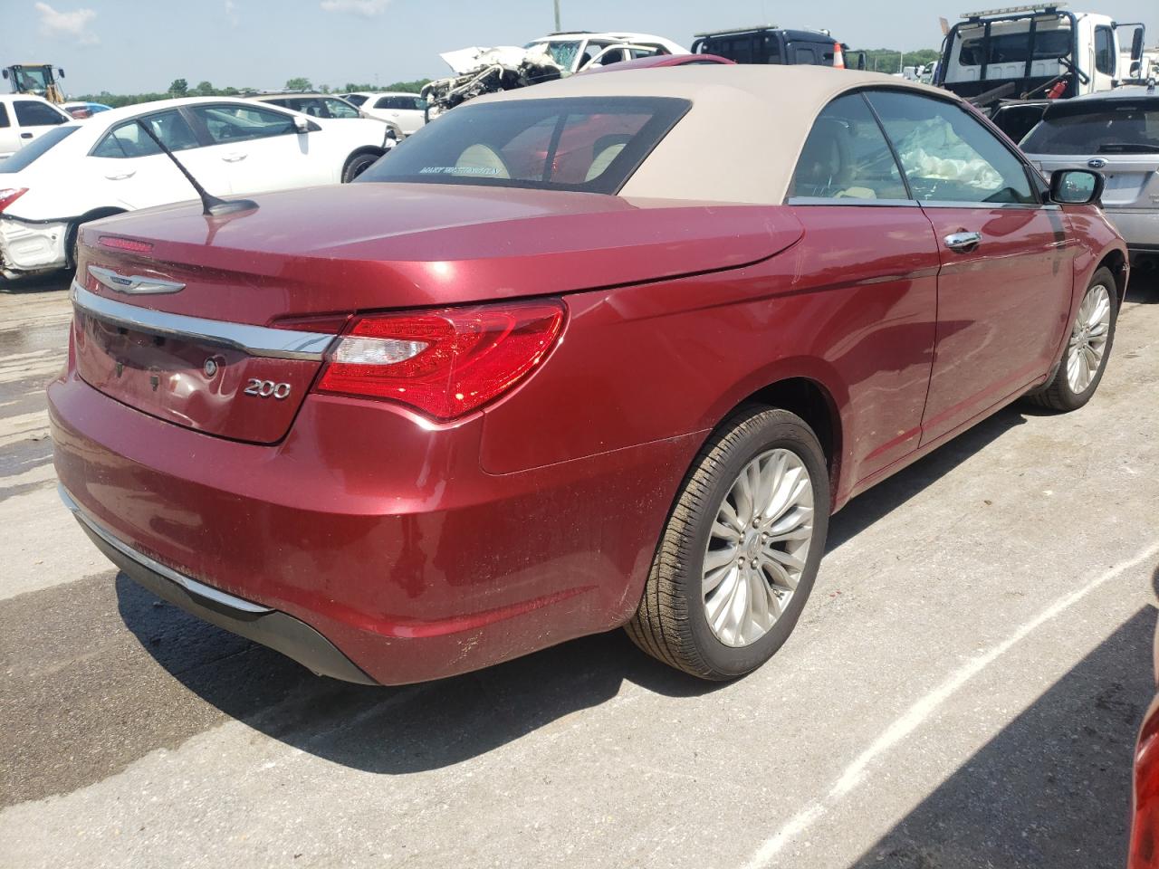 Photo 4 from auction – 2014 CHRYSLER 200 LIMITE with VIN 1C3BCBFG4EN151776