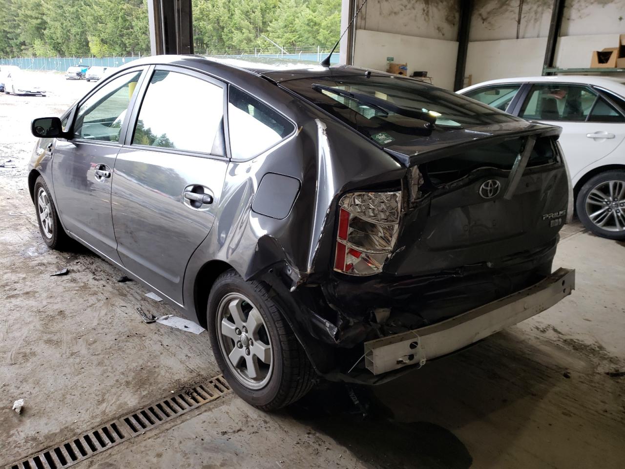 Photo 3 from auction – 2007 TOYOTA PRIUS with VIN JTDKB20U273274892