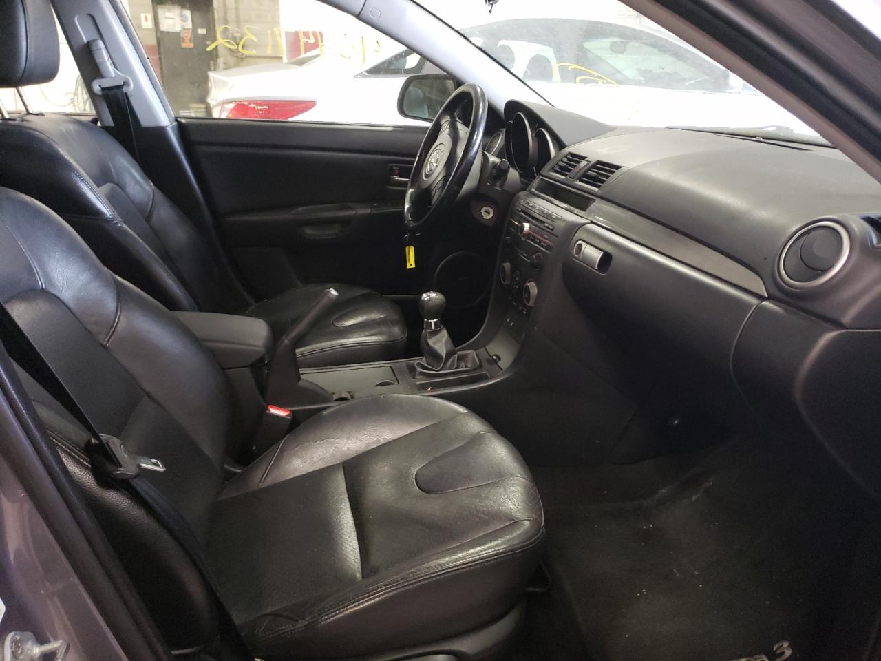 Photo 5 from auction – 2006 MAZDA 3 HATCHBAC with VIN JM1BK343961403955