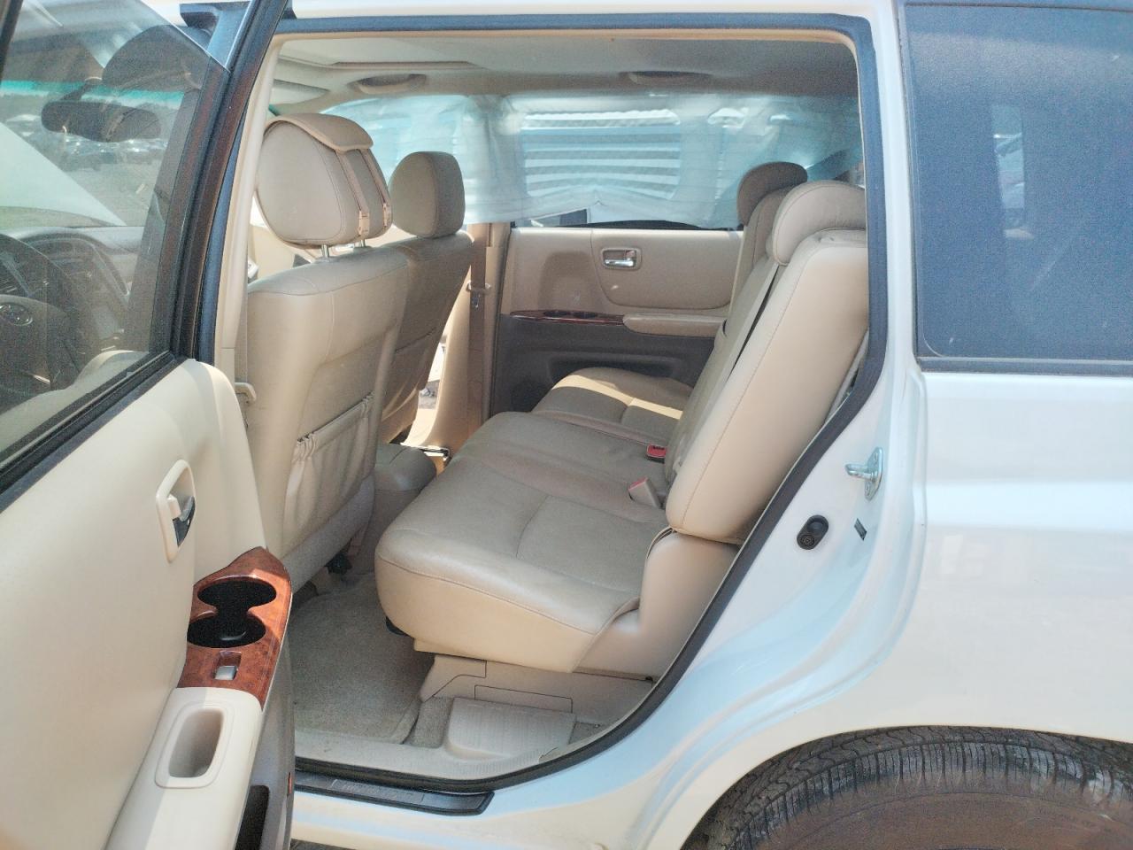 Photo 6 from auction – 2006 TOYOTA HIGHLANDER with VIN JTEEW21AX60002558