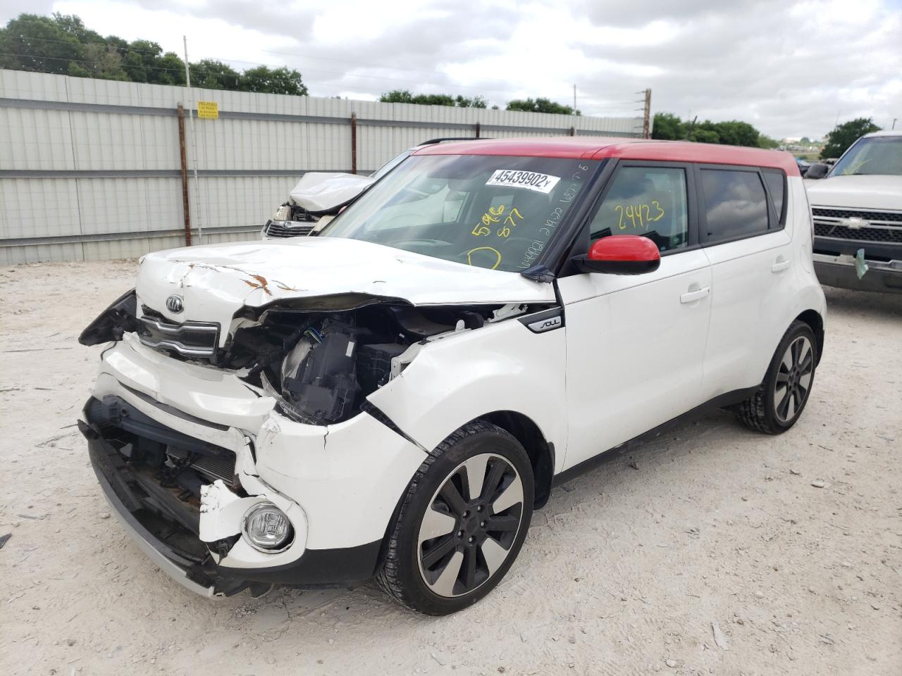 Photo 2 from auction – 2018 KIA SOUL + with VIN KNDJP3A52J7596877