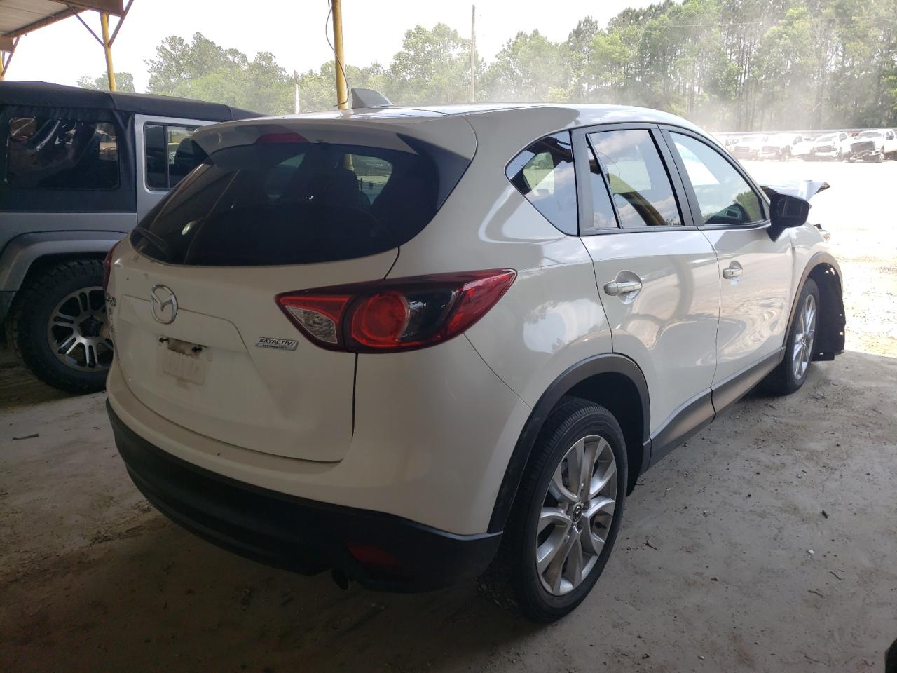 Photo 4 from auction – 2015 MAZDA CX-5 GT with VIN JM3KE2DY5F0544709